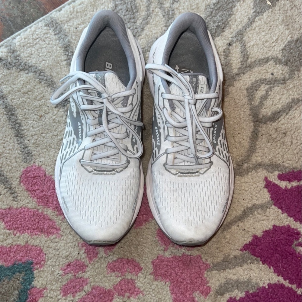 Brooks shoes